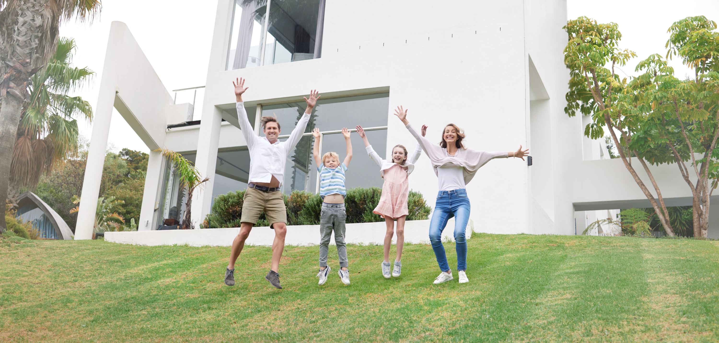 We make moving simple, fast, and stress-free for families and businesses across Columbia
